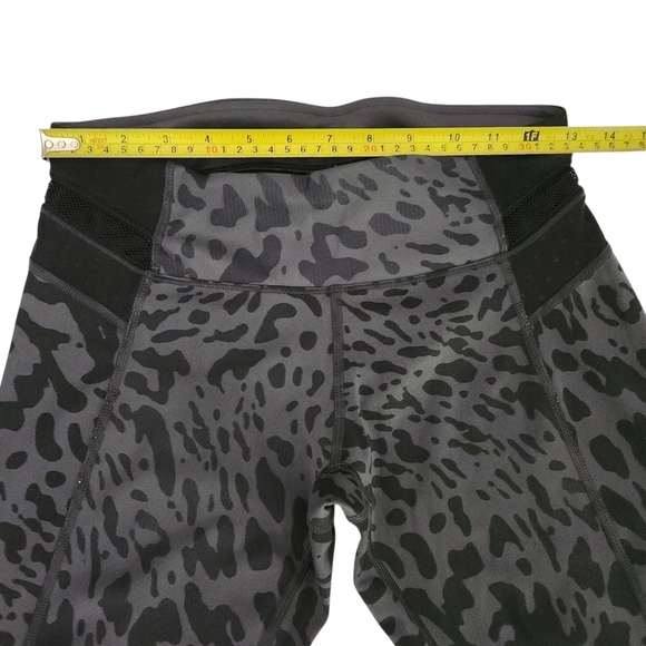 LULULEMON Just Breathe Crop leggings Animal Swirl Deep Coal Light / Black size 6 - Picture 11 of 14